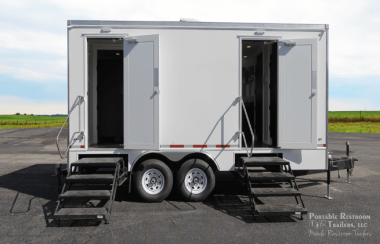 6 Station Portable Restrooms For Rent | Classic Series